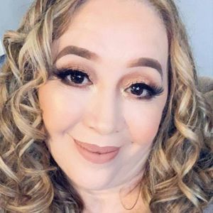 Meet your Posher, Deborah